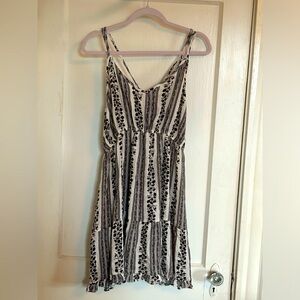 Black/white floral dress